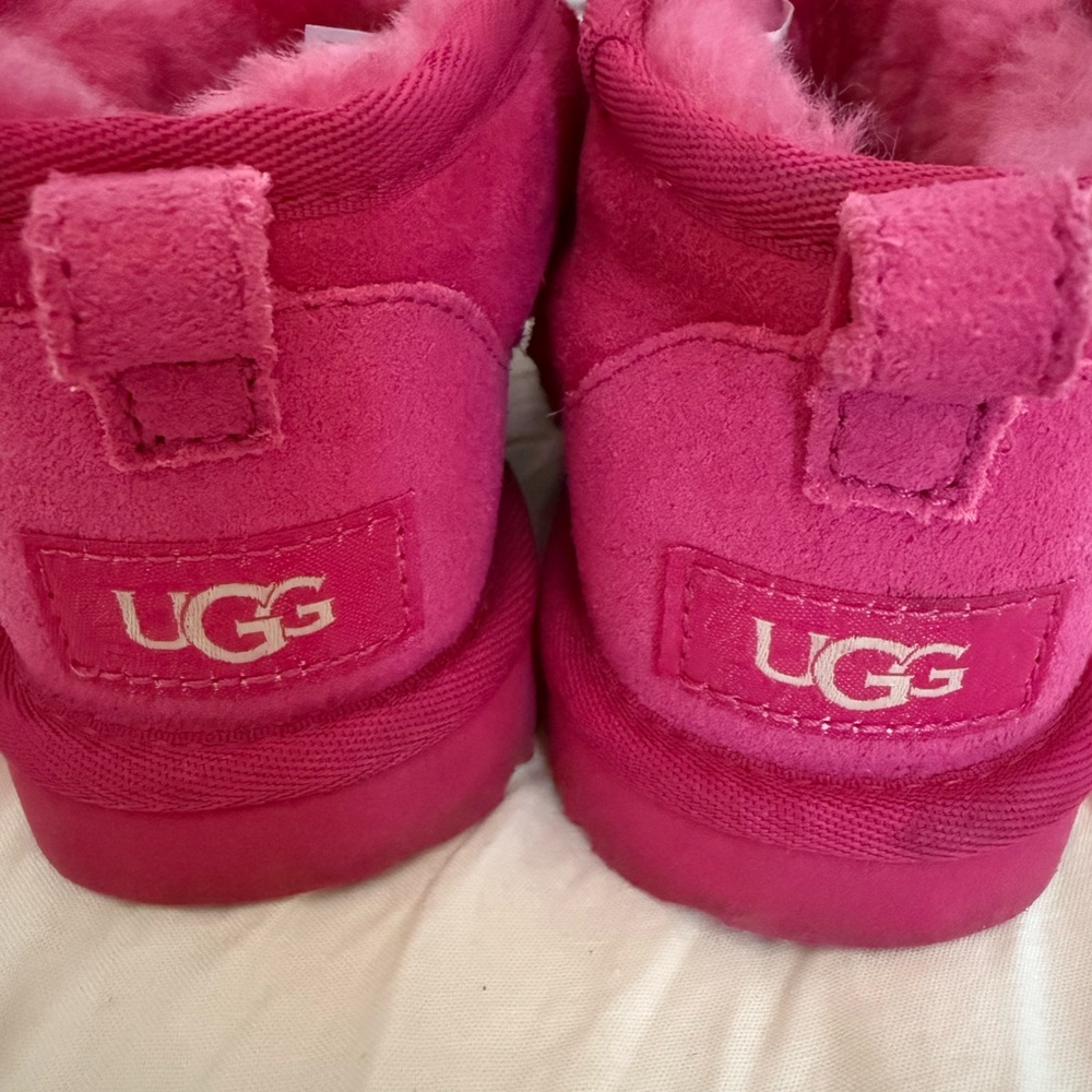 UGG short Pink Fleece Lined Boots